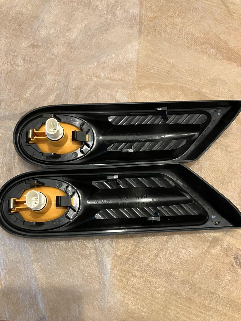 MINI R56 純正サイドマーカー、インジケータ、スカットル