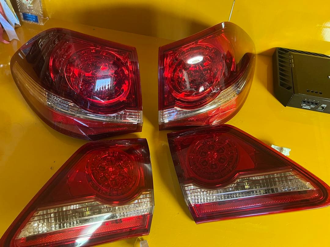 200系クラウン アスリート前期 テールランプ 20クラウン ライト トヨタ
