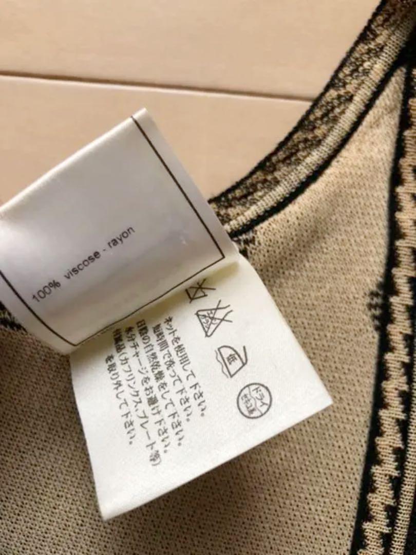 シャネルトップスノースリーブ38 - メルカリ 公式正規店 シャネルトップスノースリーブ38 Tシャツ/カットソー(半袖/袖なし)