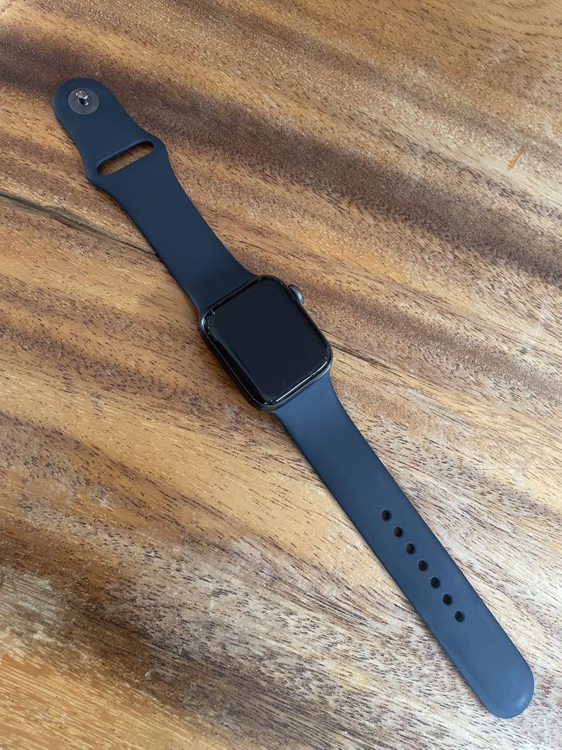 Apple Watch 40mm SE （第1世代）ブラック シリコンバンド