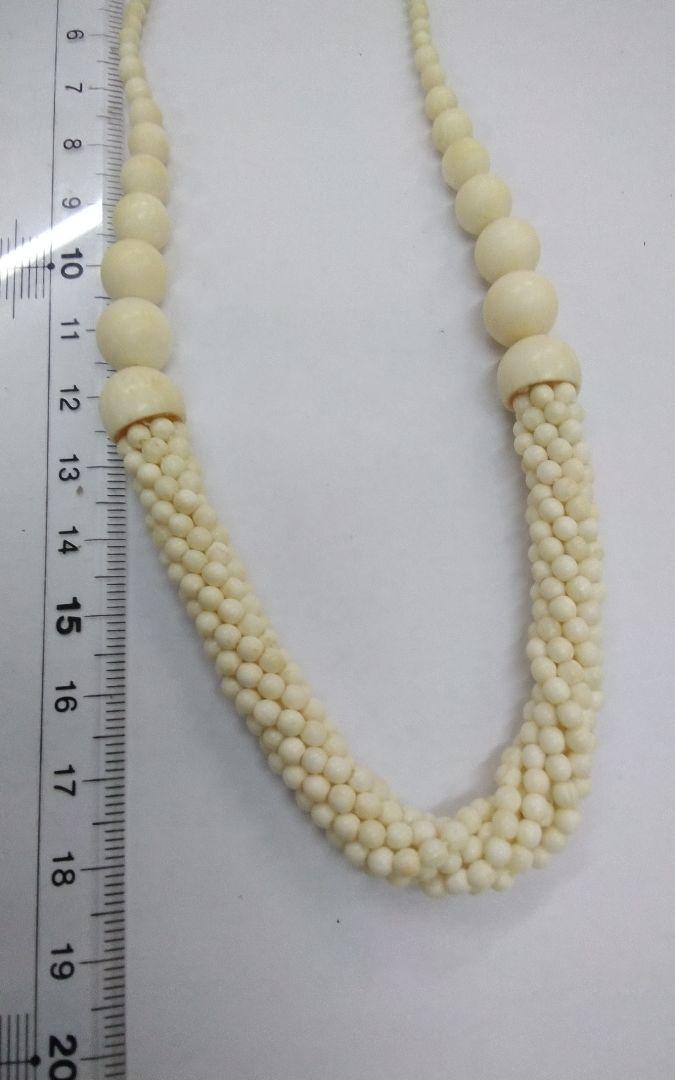 象牙風　ネックレス　アイボリー 象牙風 ネックレス アイボリー色 装飾品 アクセサリー 天然素材