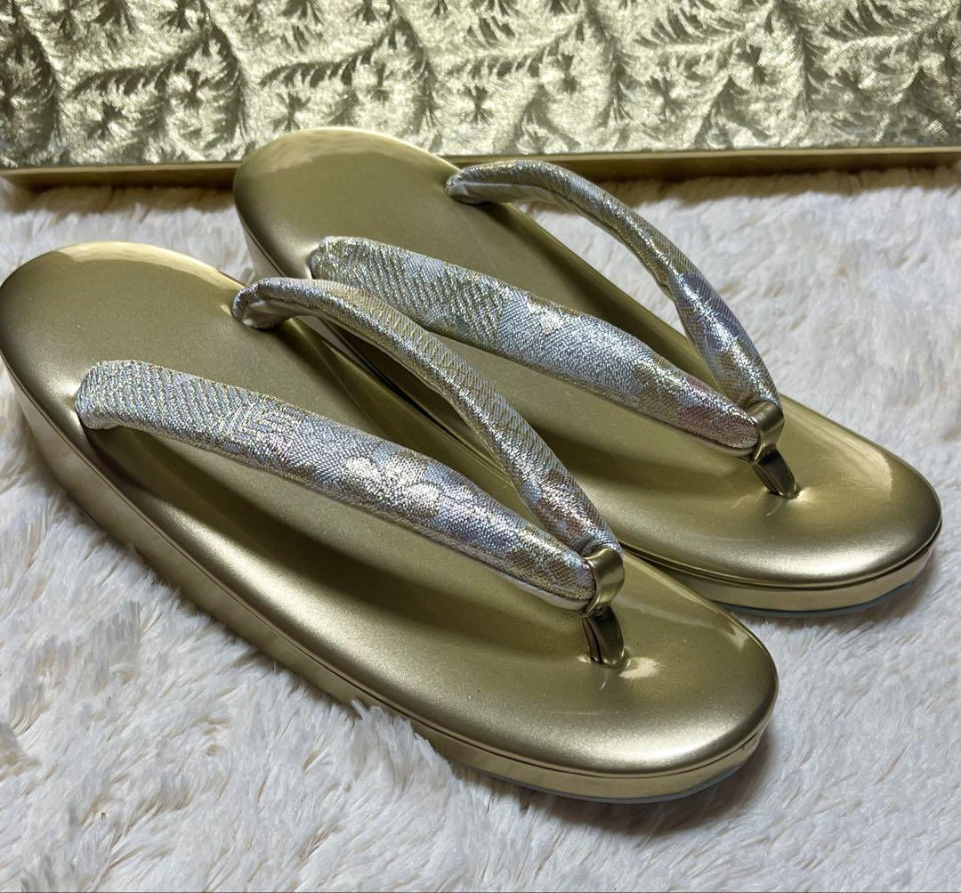 和装用バッグ 花柄 金色ハンドル