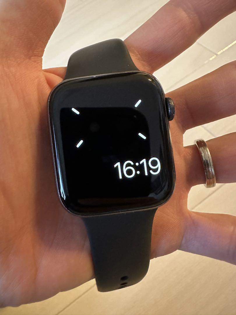 時計 Apple Watch series5