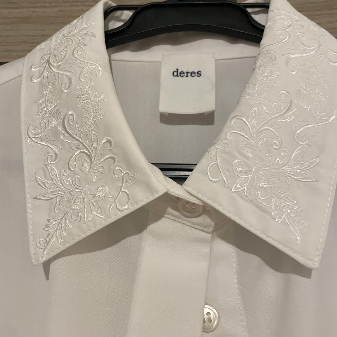希少！新品未使用　deresデレス　エンブロイダリーブラウス