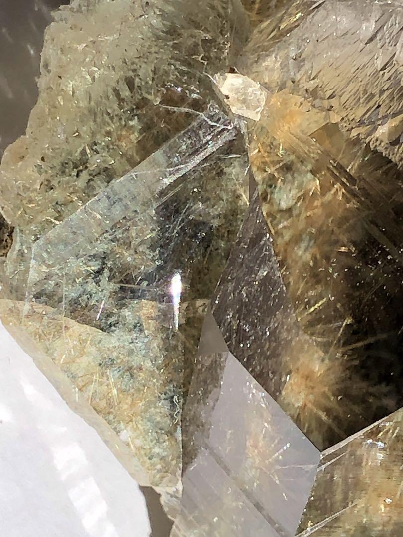 マニハール　ルチル　クォーツ　水晶