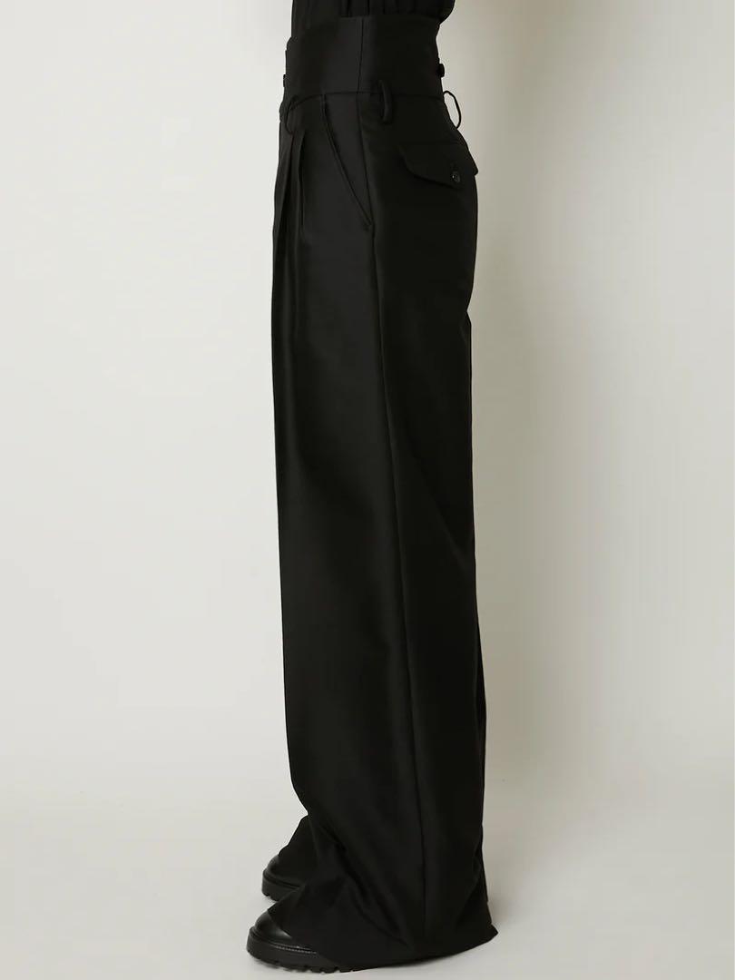 WAIST DESIGN