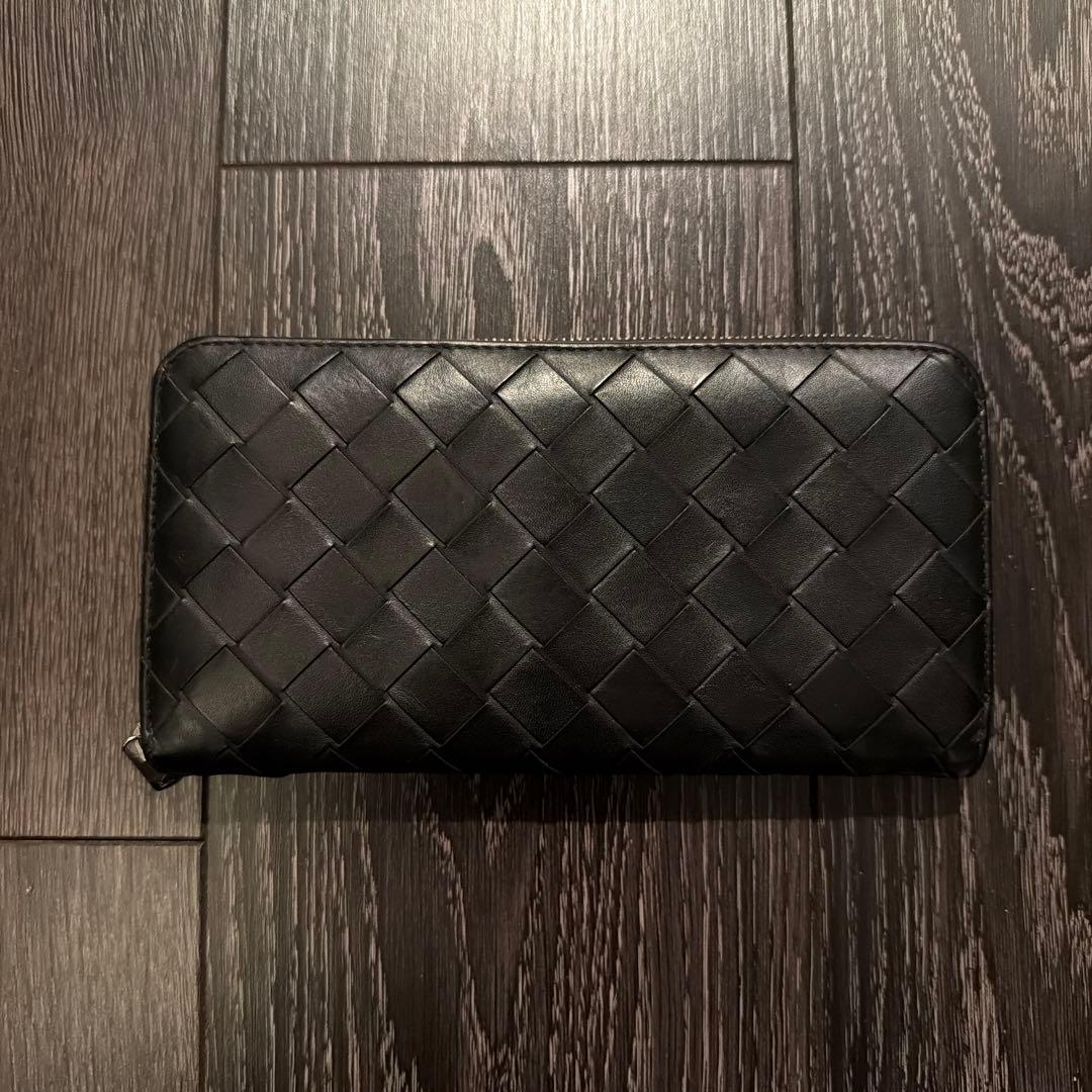 ボッテガヴェネタ マキシイントレ ジッピーウォレット 長財布 ブラック