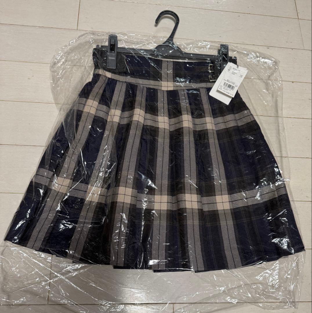 新品❣️スナイデル ❣️ プリーツスカショーパン　NVY