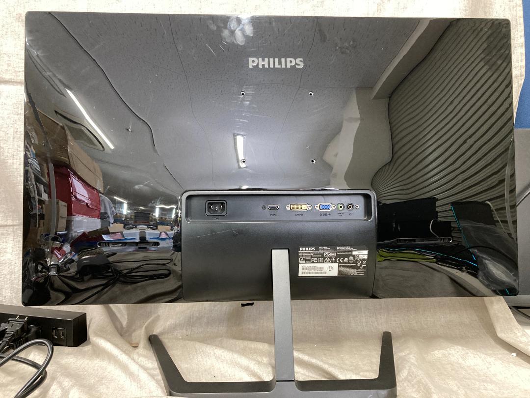 ナ*★様 PHILIPSディスプレイ 31.5インチ