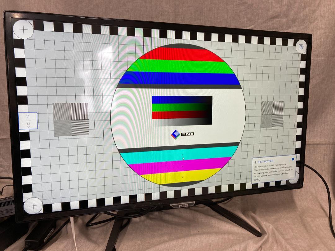 ナ*★様 PHILIPSディスプレイ 31.5インチ
