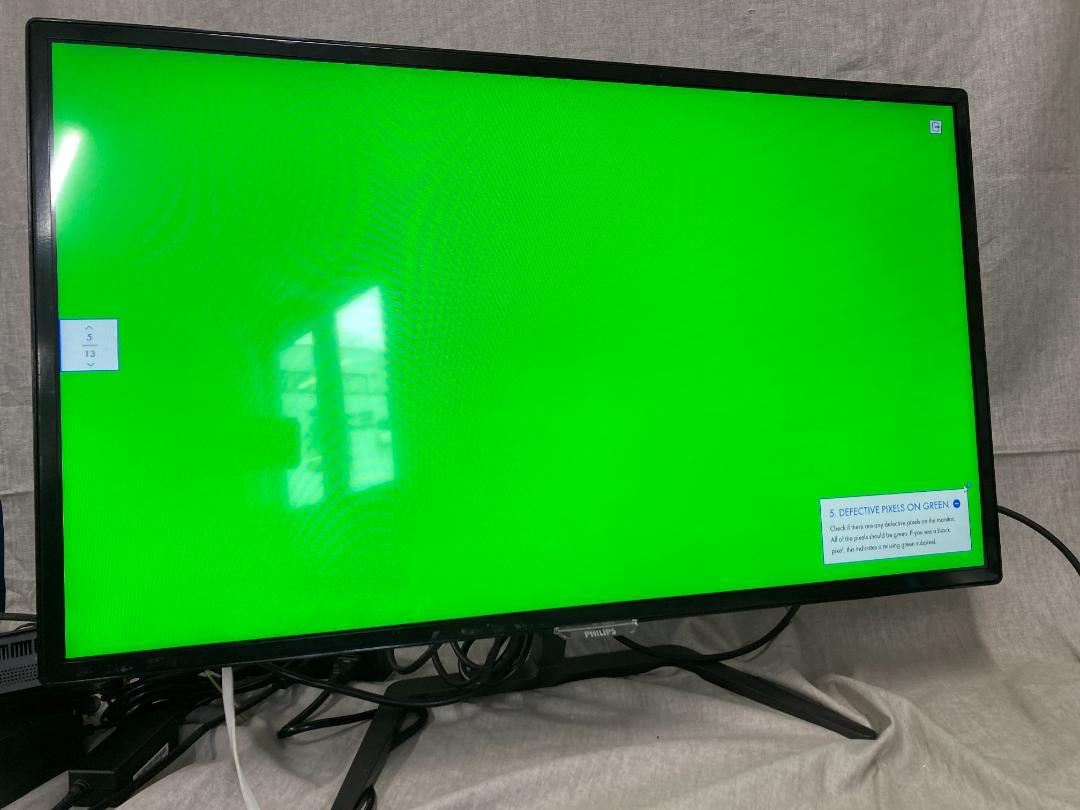 ナ*★様 PHILIPSディスプレイ 31.5インチ