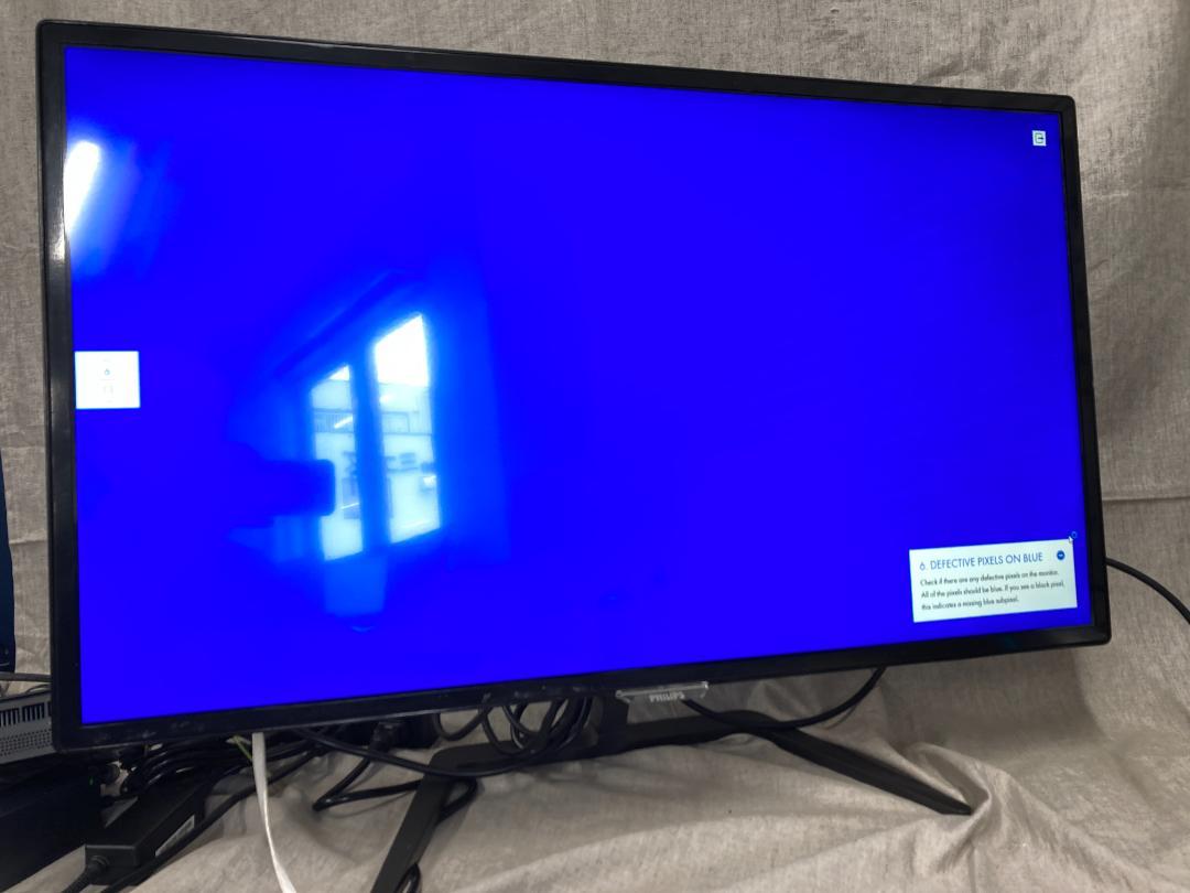 ナ*★様 PHILIPSディスプレイ 31.5インチ
