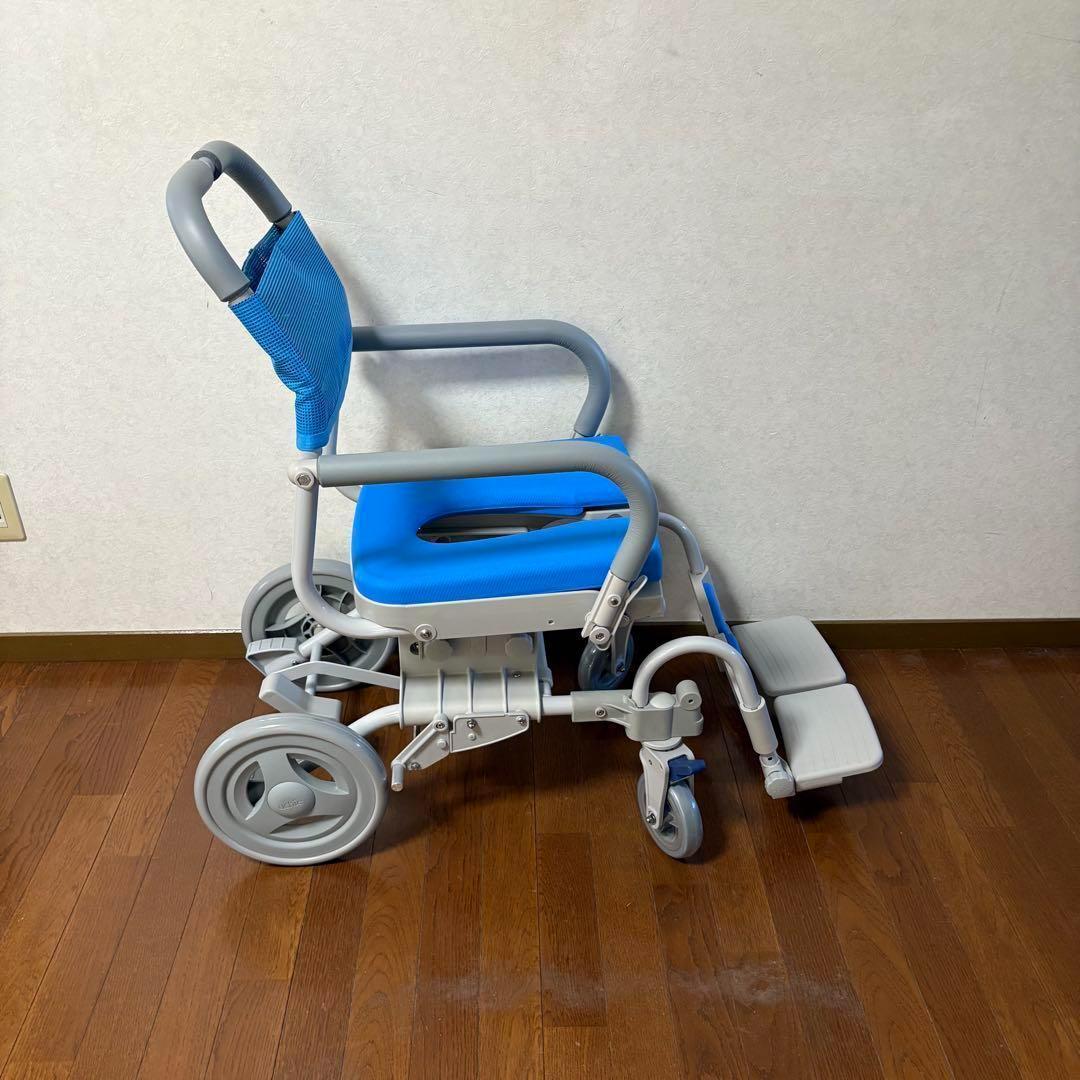 美品　ウチエ 入浴介護用品 シャワーラクＶ フットレスト シャワー車椅子 美品 ウチエ 入浴介護用品 シャワーラクV フットレスト