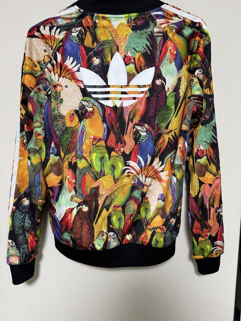 adidas カラフルな鳥プリントジャージ