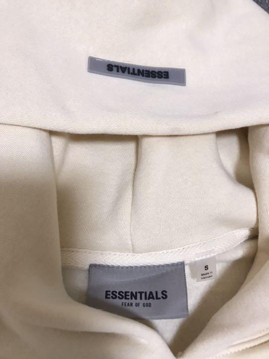 定番新作登場 新品 FOG Essentials エッセンシャルズ パーカー クリーム S 7Iakq-m38597081145 最安値定番