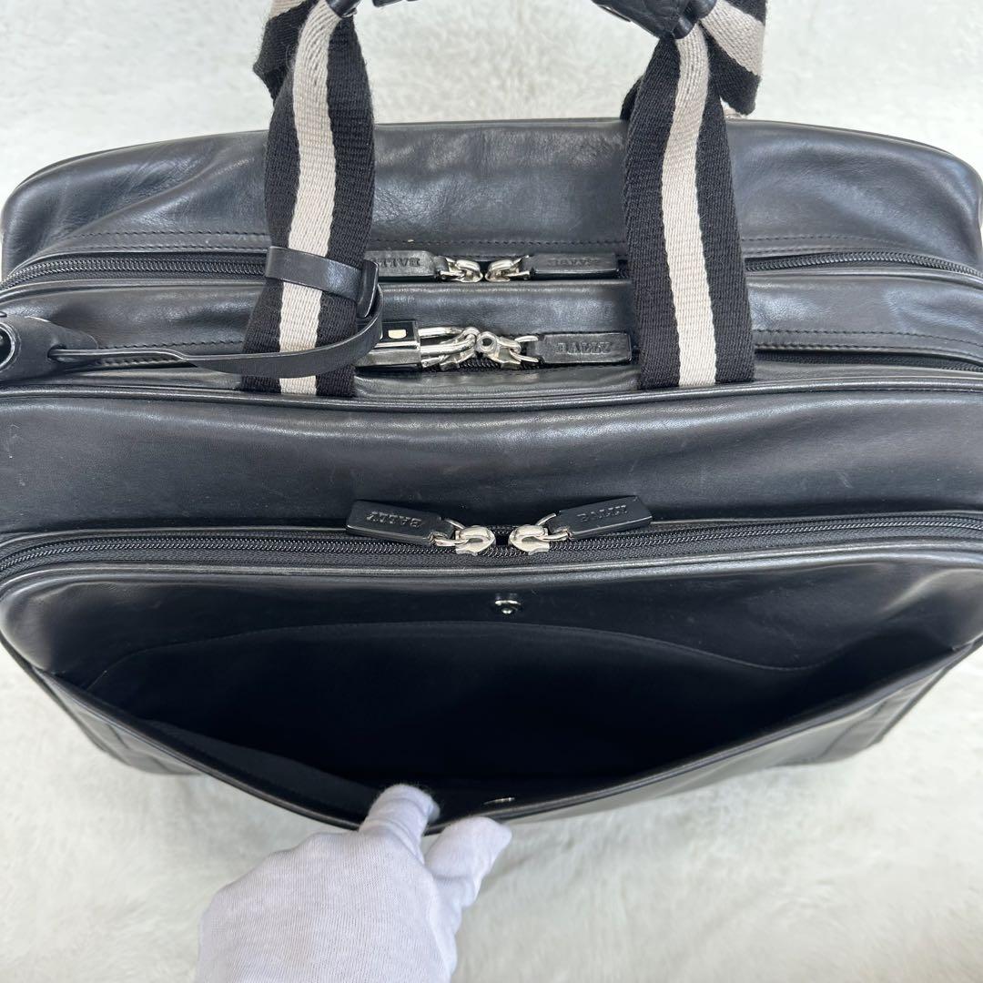 BALLY レザー 鍵付 キャリーバッグ ケース トレスポ 機内