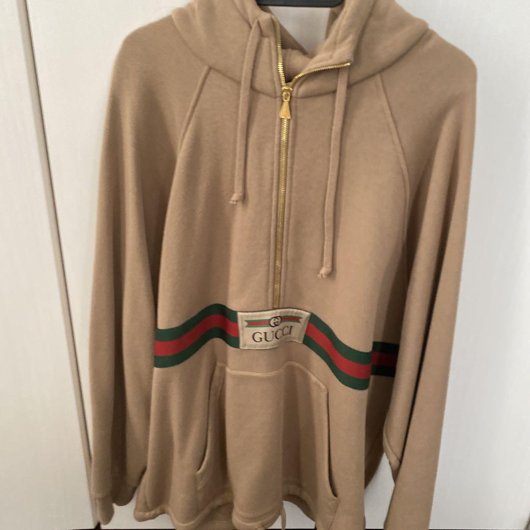 希少【Gucci】ロゴパッチ ウェブディテール パーカー 希少【Gucci】ロゴパッチ ウェブディテール パーカー (GUCCI
