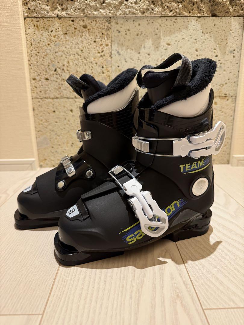 新品未使用　Salomon TEAM 子供用スキー靴 ブラック