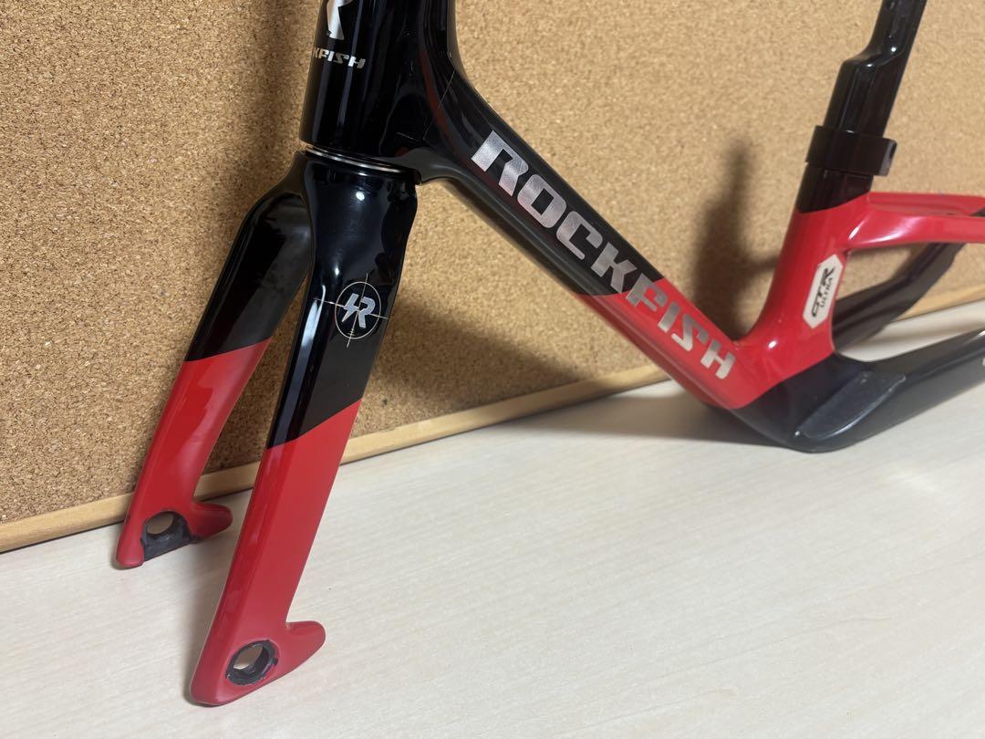 ROCKFISH GTR ULTRAカーボンフレーム ランバイク