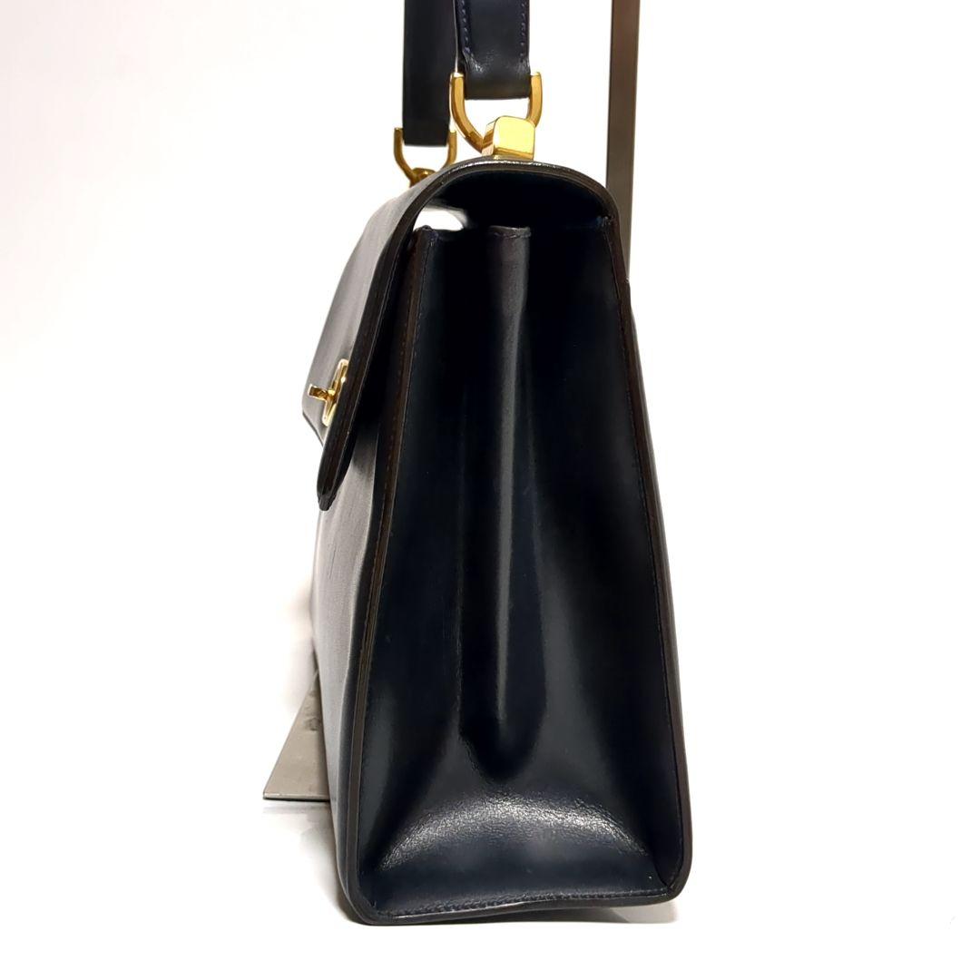 ✨GUCCI✨ハンドバッグ インターロッキング ターンロック ネイビー レザー ✨GUCCI✨ハンドバッグ インターロッキング ターンロック ネイビー レザー