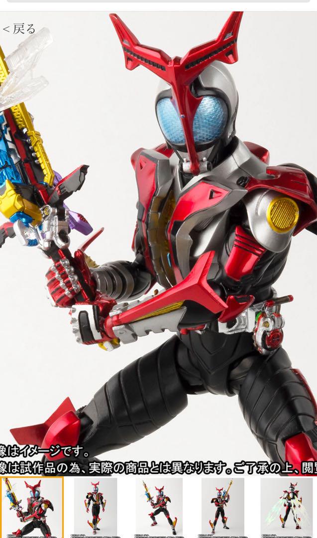 S.H.Figuarts（真骨彫製法） 仮面ライダーカブト ハイパーフォーム