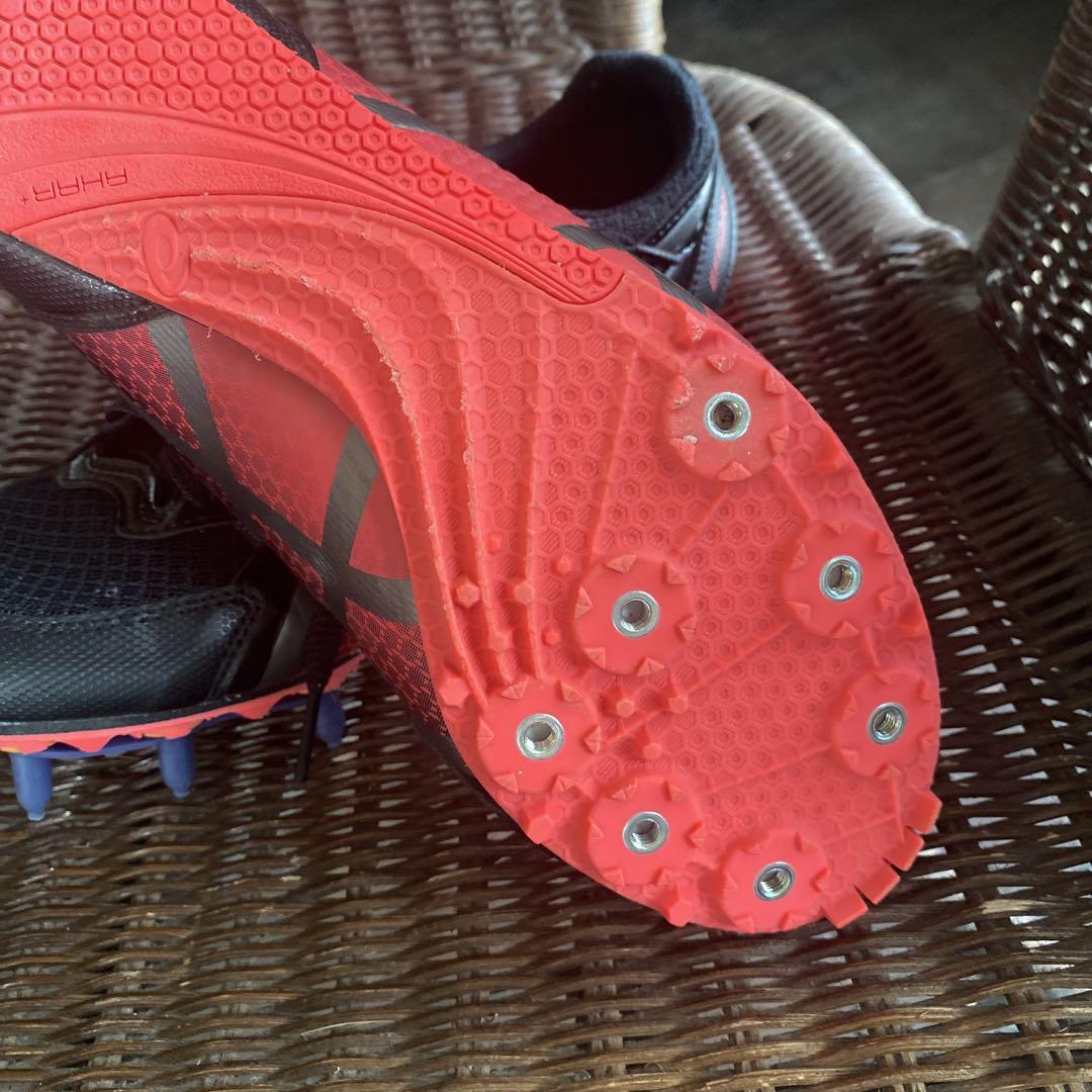 ASICS スパイクシューズ ブラック/レッド