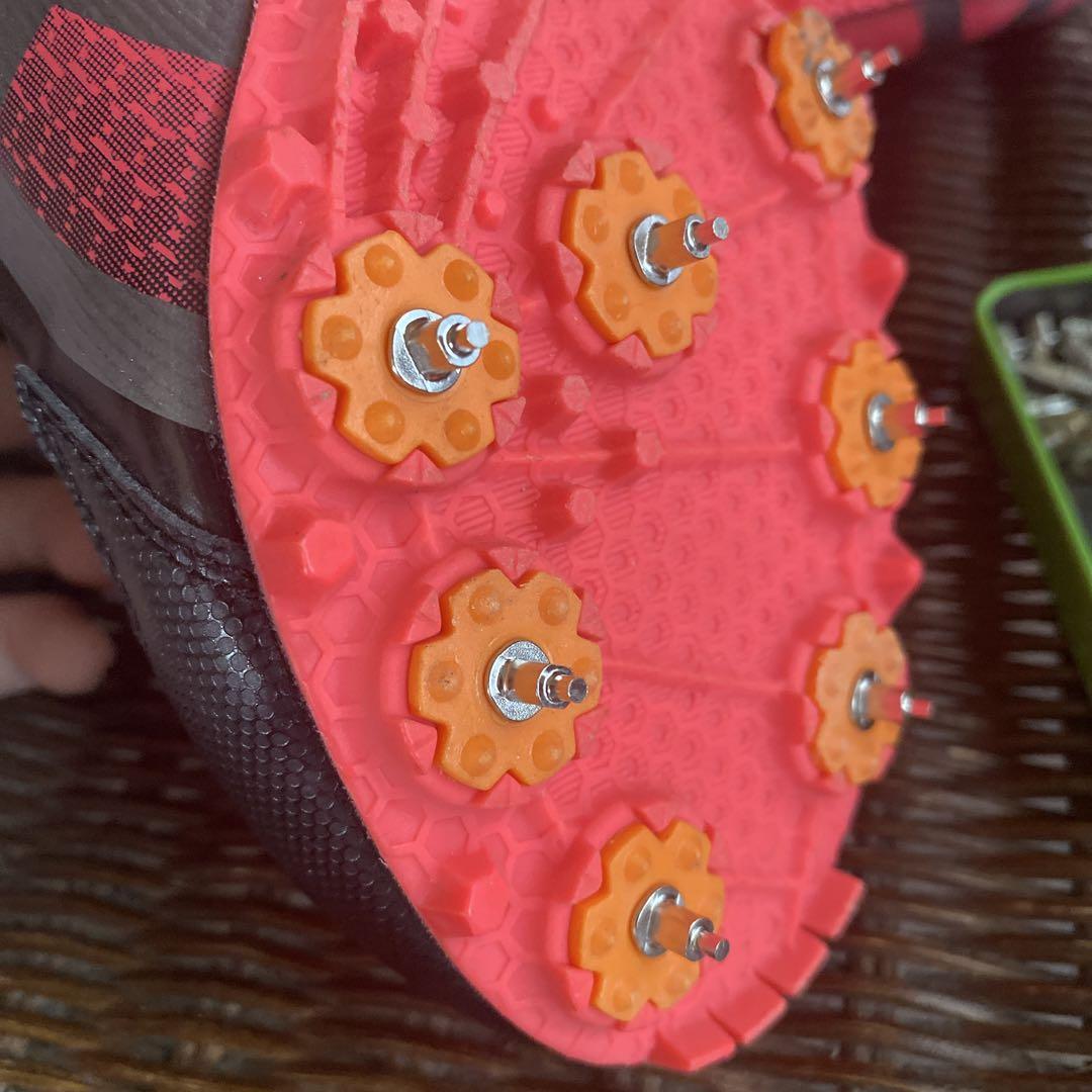 ASICS スパイクシューズ ブラック/レッド