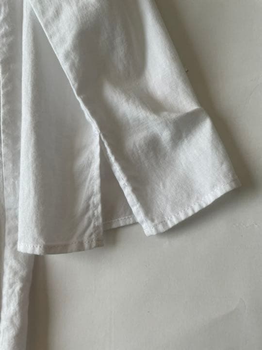 値下げ】45R インドカディの小花付きピンタックブラウス 白シャツ