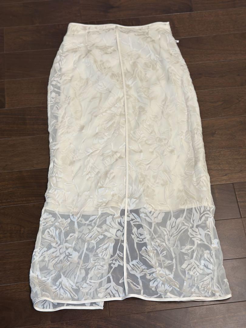anuans スカート 美品 フラワー 4,920円