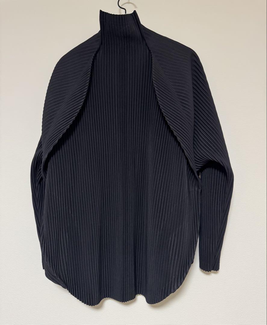 HOMME PLISSE ISSEY MIYAKE ブラックハイネックカットソー