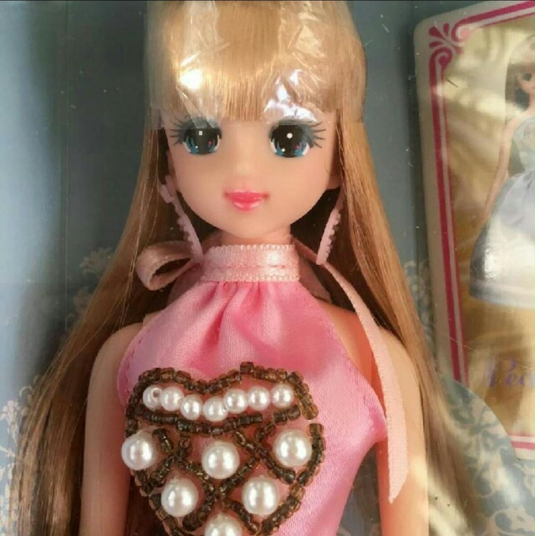 メルカリ 未使用 箱入り パールプリンセス ジェニーちゃん ジェニー人形 エクセリーナ おもちゃ 人形 22 000 中古や未使用のフリマ