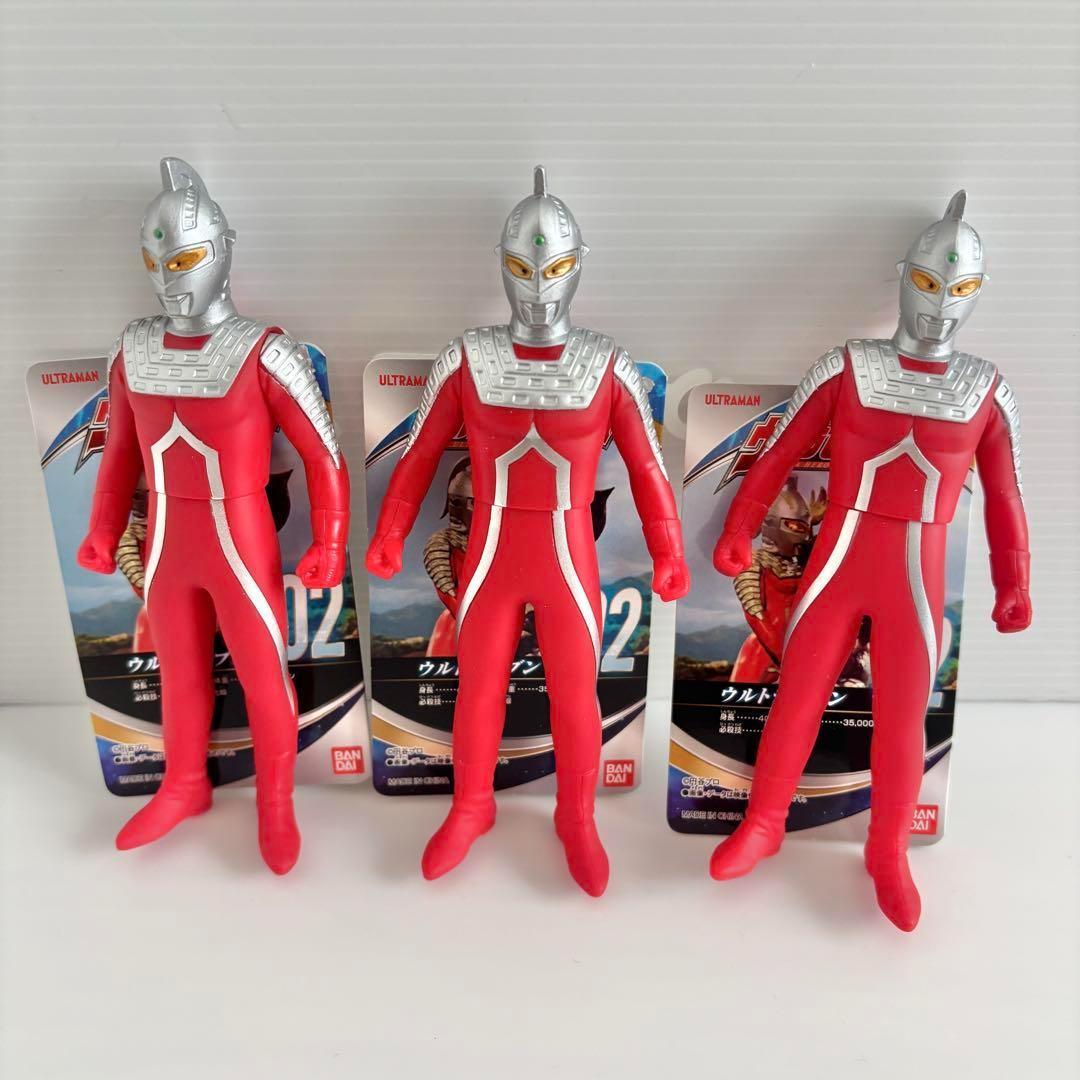 輝く高品質な 3体セット フィギュア ウルトラセブン ソフビ メルカリ - 特撮