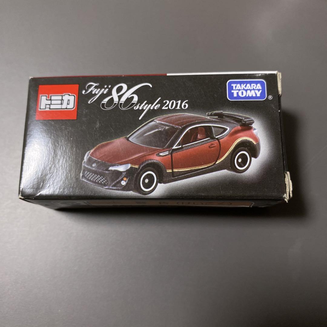 トミカ　86 BRZ