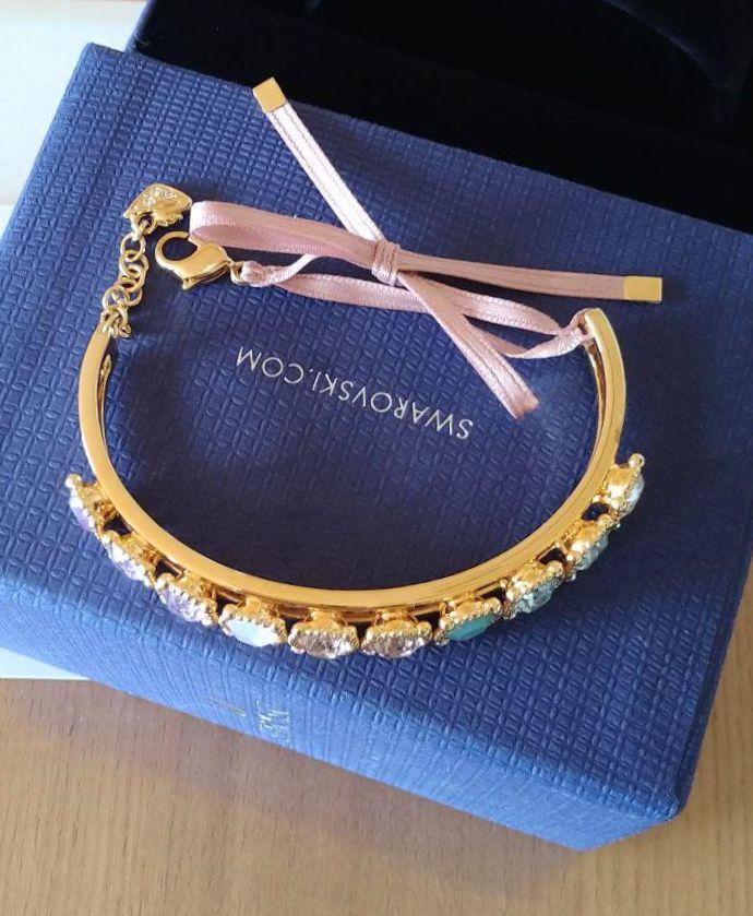 SWAROVSKI Rosette バングル スワロフスキー Bracelet 新品 SWAROVSKI Rosette ブレスレット バングル スワロフスキー