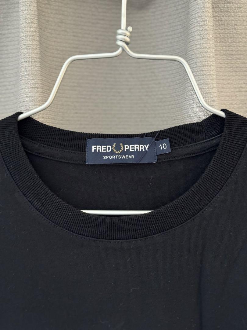 ＊FRED PERRY＊ 黒 Tシャツ サイズ10