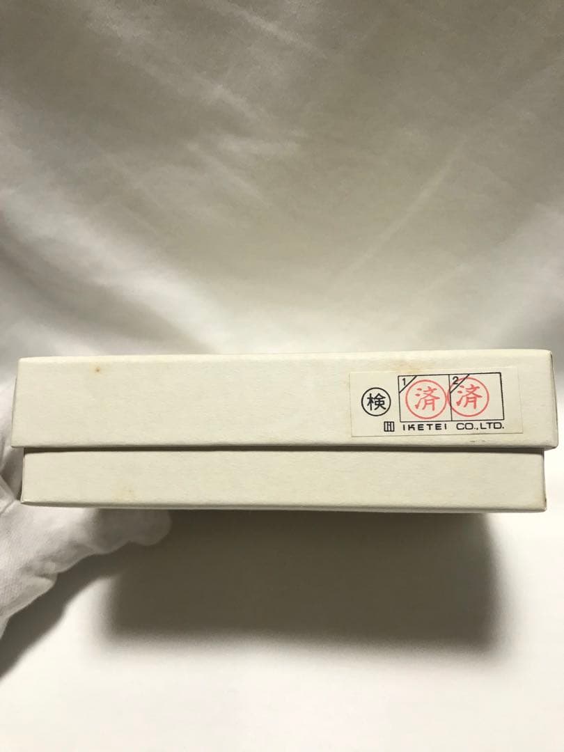 【新品】TAKEO KIKUCHI 牛革 二つ折り財布 ブラック 【新品】TAKEO KIKUCHI 牛革 二つ折り財布 ブラック