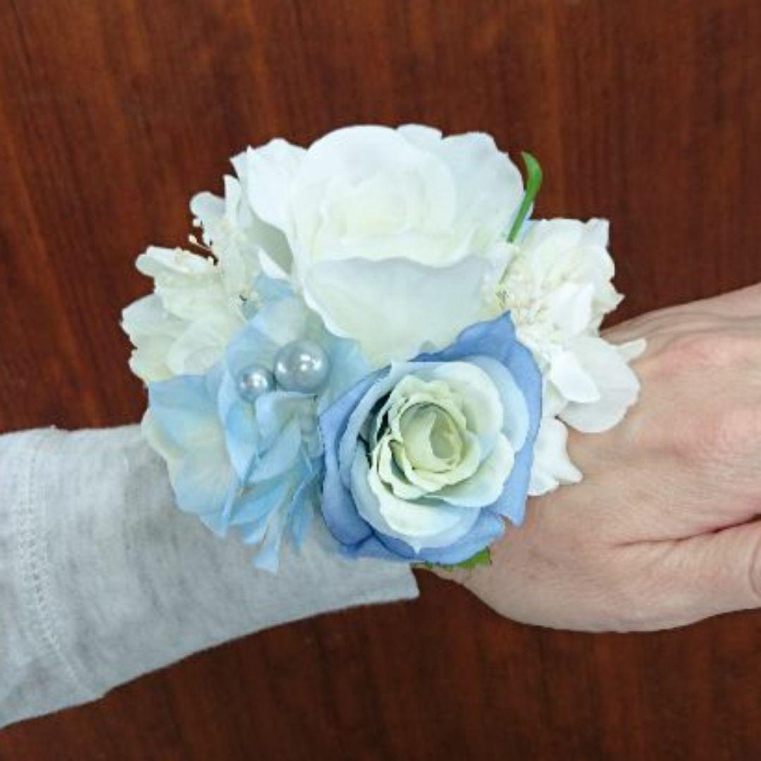 ツム子様ご確認用＊白いお花と水色のお花のリストブーケ＊お花