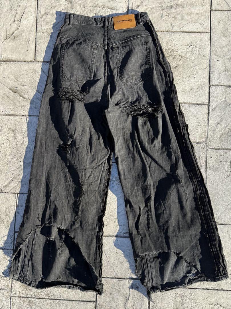 パンツ VETEMENTS DESTROYED BAGGY JEAN 29