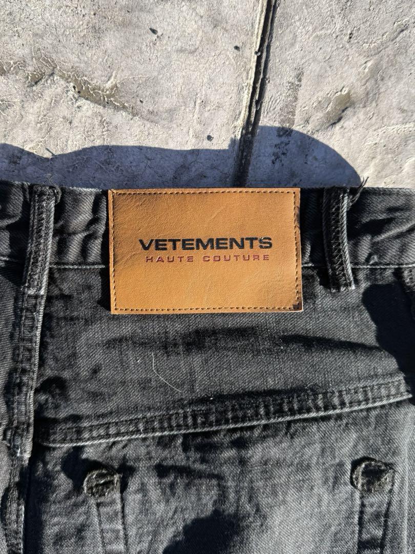 パンツ VETEMENTS DESTROYED BAGGY JEAN 29