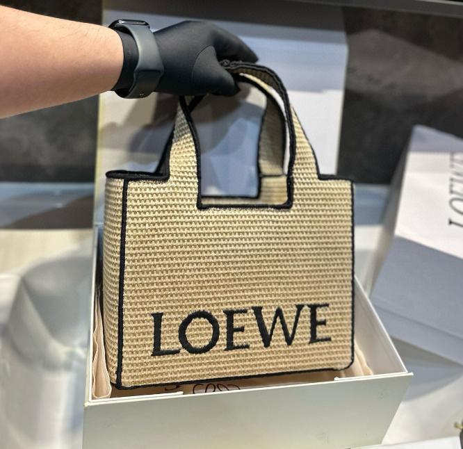 LOEWE トートバッグ ベージュ