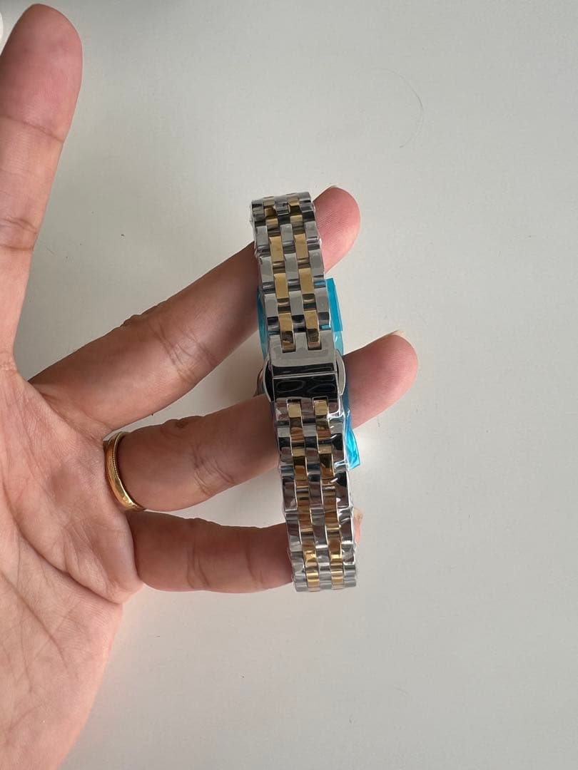 ロマン数字文字盤腕時計 シルバー/ゴールド