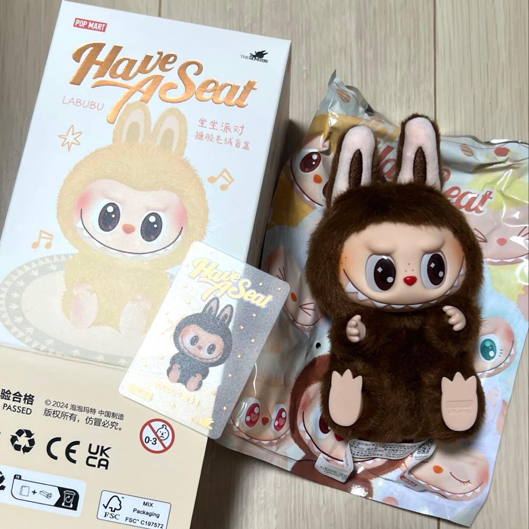 本日限り明日発送/正規品 ラブブ ハブアシート　 シークレット 正規店舗購入）ラブブLABUBU ハブアシート シークレット - メルカリ