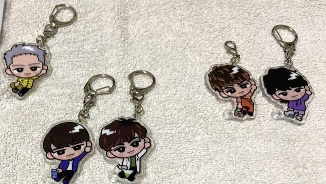 すのチル　アクキー　スノチル　アクリルキーホルダー