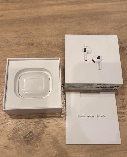 Airpods 第3世代 8,568円