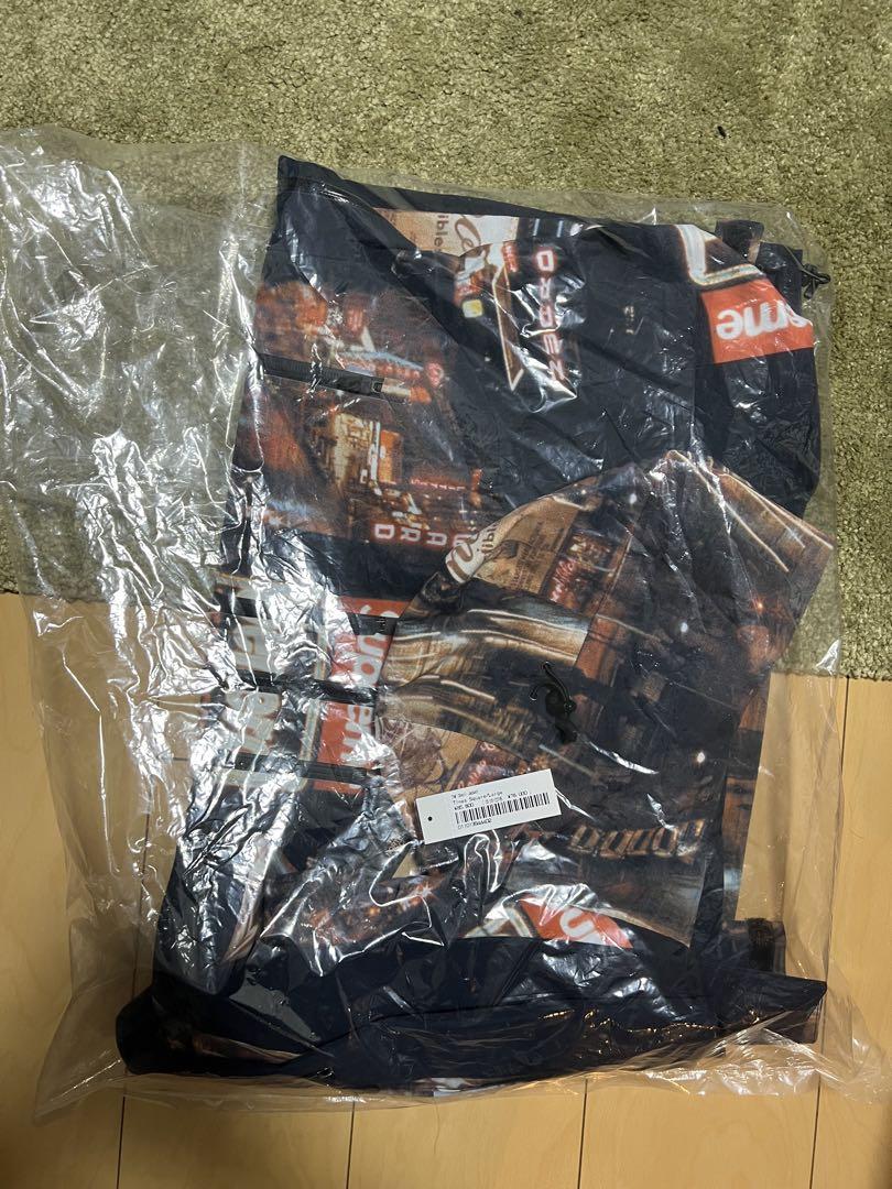 Supreme × THE NORTH FACE TIMES SQUARE