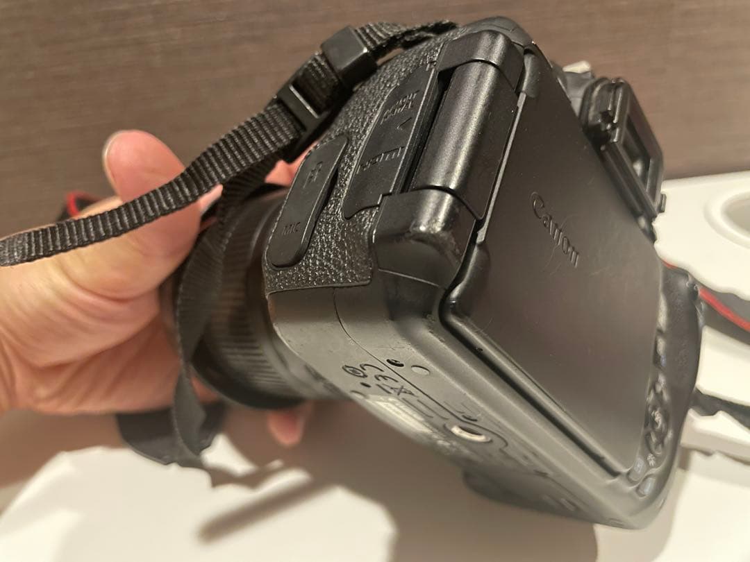 EOS KISS X5 +ズームレンズ(保証書付き) 期間限定30%OFF! wulift.com