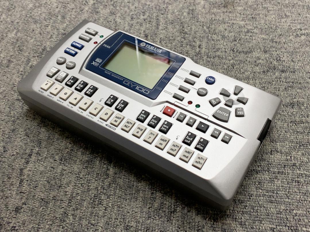 モバイルシーケンサー】QY-100【YAMAHA】