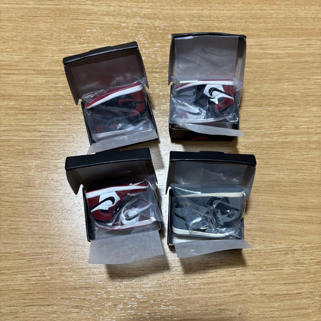 ナイキ ジョーダン1 ガチャガチャ 4種 ChicagoなどAIR JORDAN