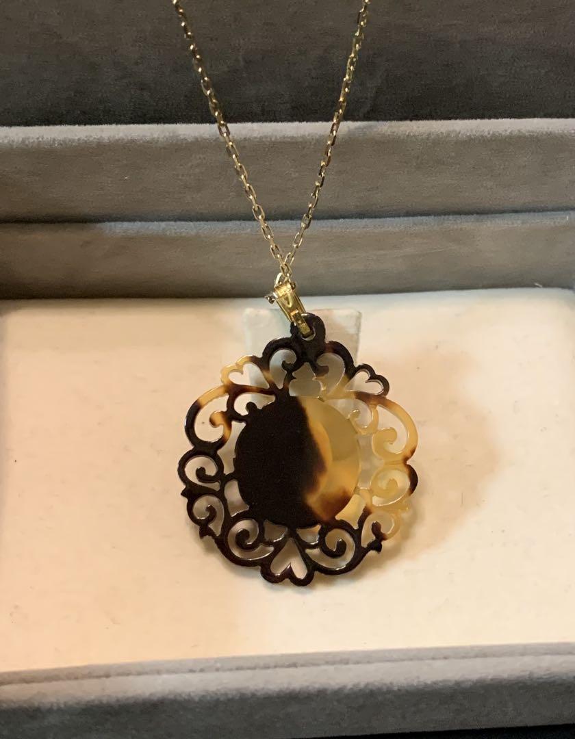希少 本鼈甲 珊瑚 彫刻 ペンダント 美品 ネックレス