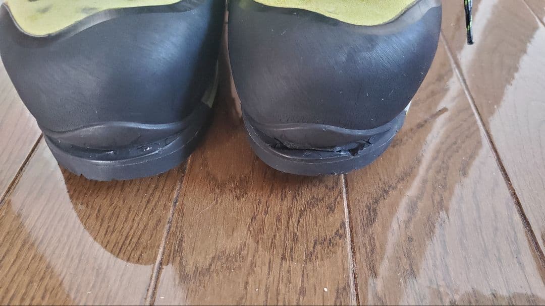 LOWA バイスホルン GTX UK8.5 27.5cm 登山靴 冬靴 難あり LOWA バイスホルン GTX UK8.5 27.5cm 登山靴 冬靴 難あり